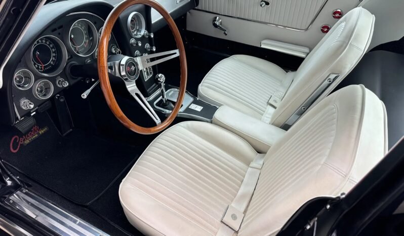 
								1964 Chevrolet Corvette Coupe V8 full									