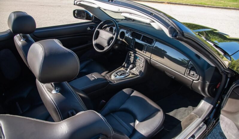 
								2006 Jaguar XKR full									