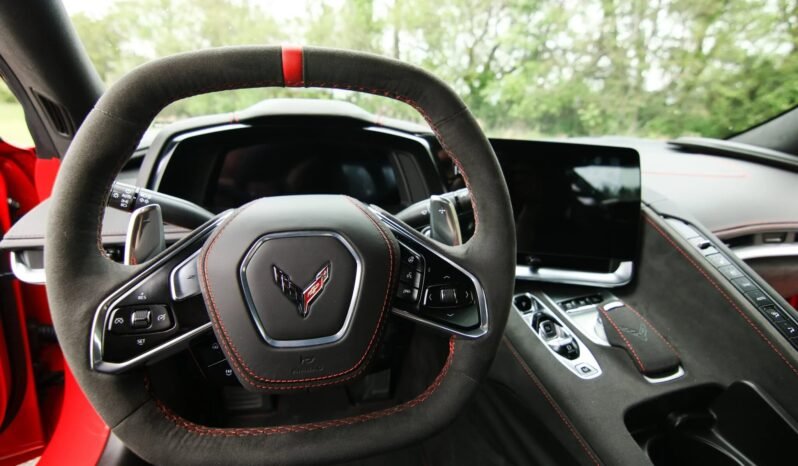 
								2022 Chevrolet Corvette Stingray V8 full									