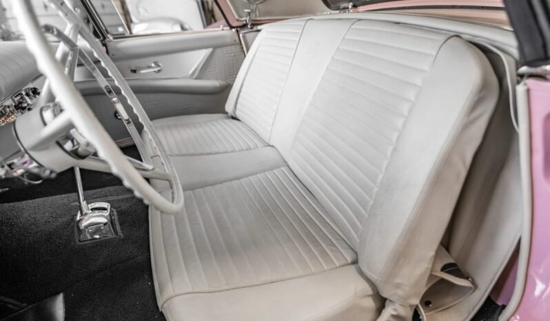 
								1957 Ford Thunderbird V8 full									