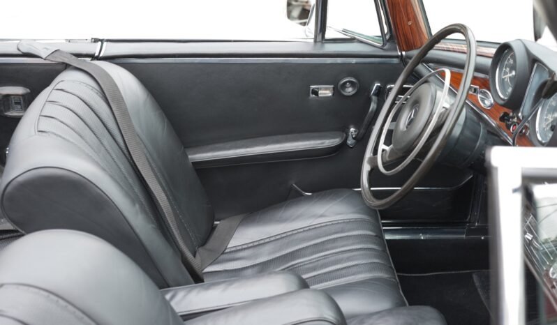 
								1968 Mercedes-Benz 250SE Cabriolet full									