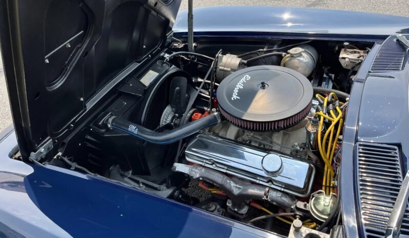 
								1963 Chevrolet Corvette C2 Split-Window V8 full									