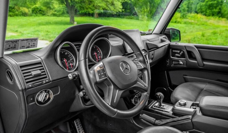 
								2017 Mercedes-Benz G550 Black full									