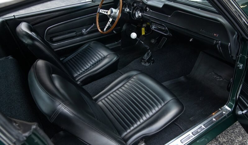 
								1967 Ford Mustang Fastback Dark Green full									