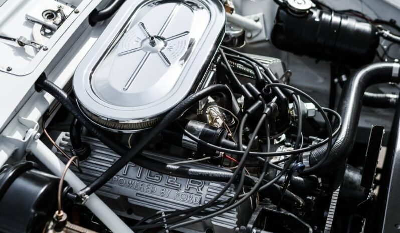 
								1966 Sunbeam Tiger 4-Speed full									