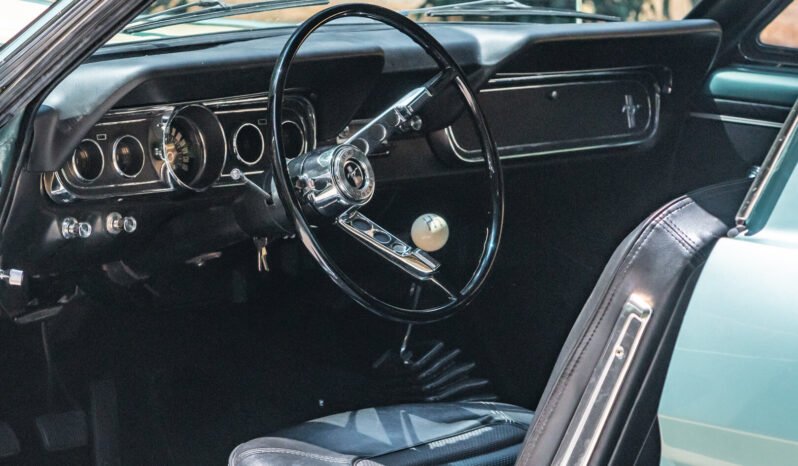 
								1966 Ford Mustang 5-Speed full									
