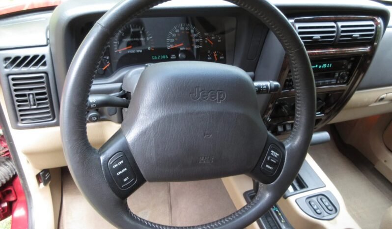 
								1999 Jeep Cherokee XJ Limited 4X4 full									