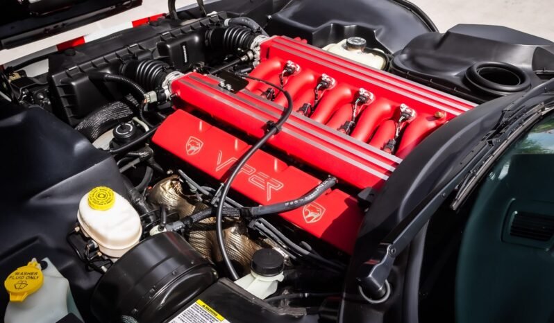 
								2002 Dodge Viper GTS V10 full									