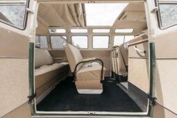 
										1967 Volkswagen Type 2 Samba Bus Deluxe full									