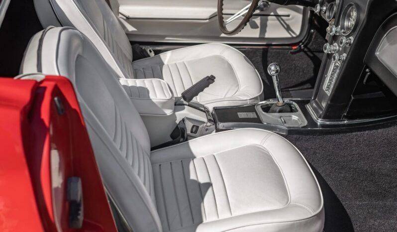 
								1967 Chevrolet Corvette V8 full									