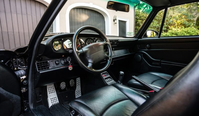 
								1997 Porsche 911 Carrera 4S Black full									