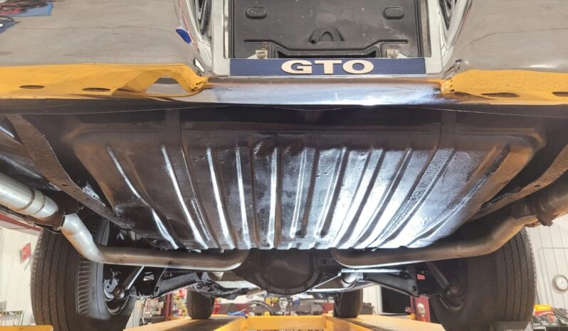 
								1966 Pontiac GTO V8 full									