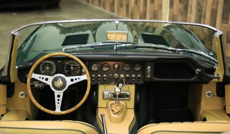 
								1967 Jaguar XKE Roadster full									