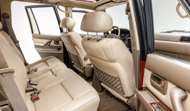 
								1997 Toyota Land Cruiser full									