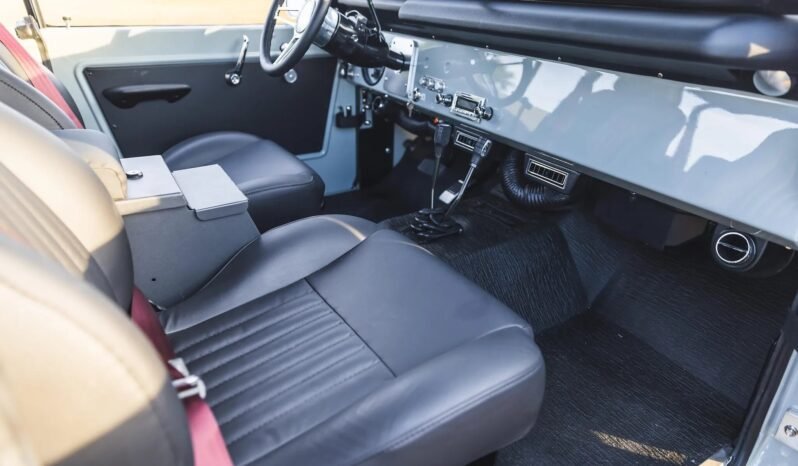 
								1966 Ford Bronco Coyote V8 full									