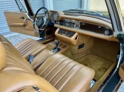 
										1971 Mercedes-Benz 280SE 3.5L V8 full									