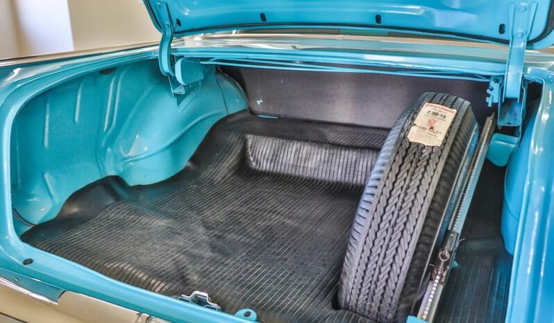 
								1957 Chevrolet Bel Air V8 2-Door full									