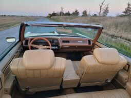 
										1970 Pontiac Bonneville V8 full									