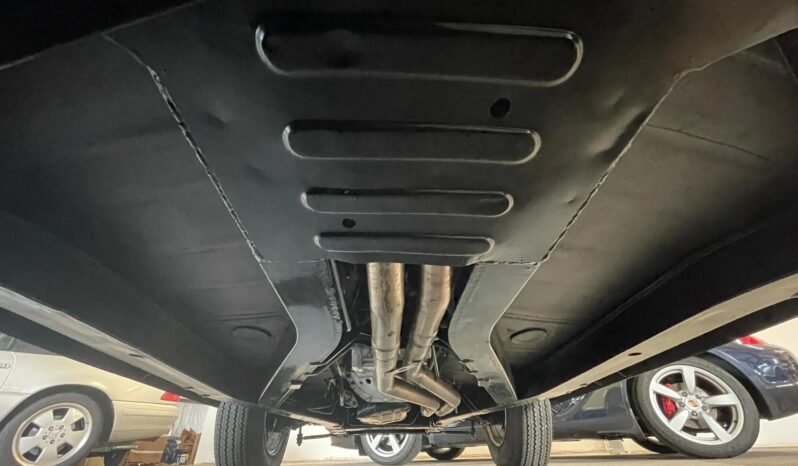 
								1969 Triumph TR6 Soft Top full									