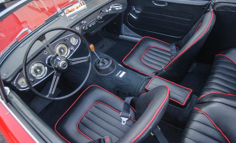 
								1963 Austin-Healey 3000 full									