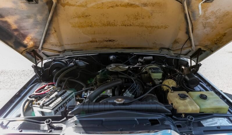 
								1982 Jeep J-10 Pickup Truck 4WD full									