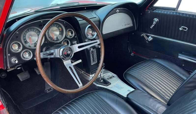 
								1963 Chevrolet C2 Corvette Split-Window V8 full									
