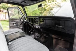 
										1977 Ford F-150 Custom 4X4 full									