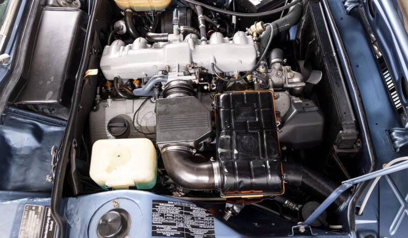 
								1973 BMW 3.0CS Metallic Blue full									