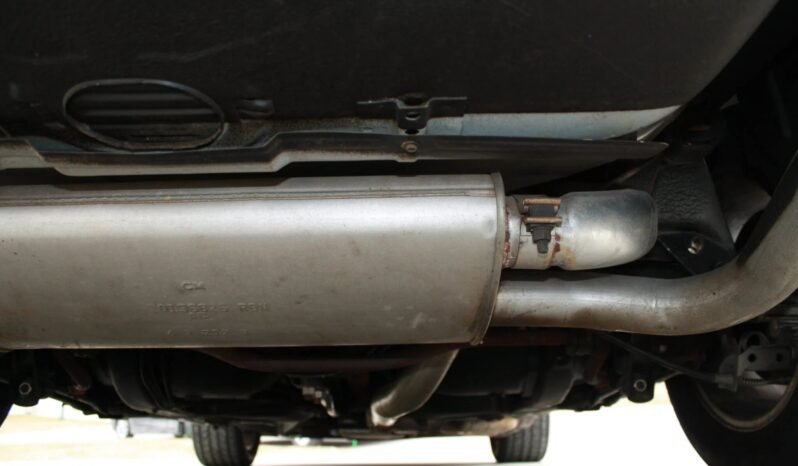 
								1990 Pontiac Firebird Formula White full									