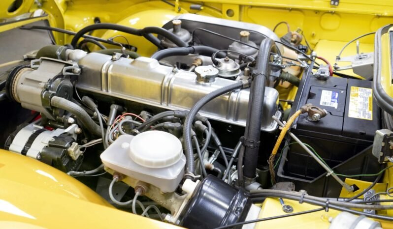 
								1975 Triumph TR6 Roadster full									