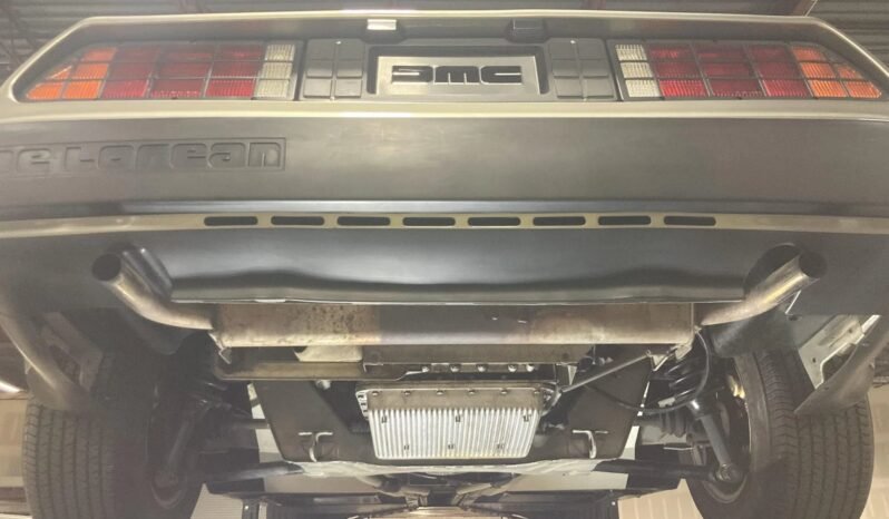 
								1981 DeLorean DMC-12 PRV V6 full									