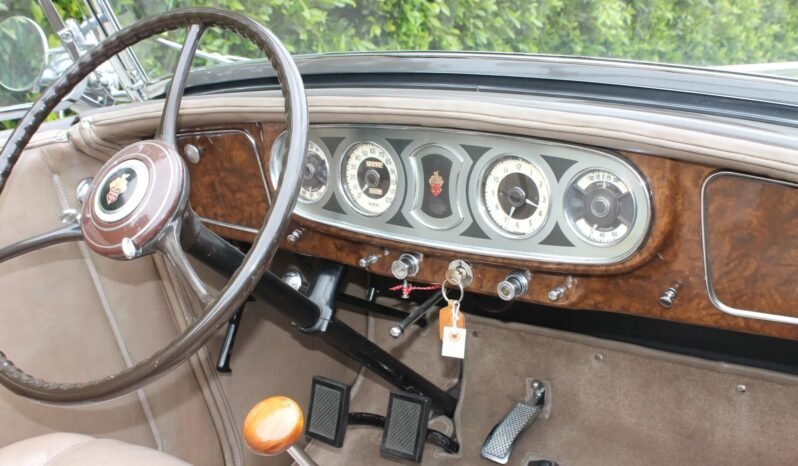 
								1936 Packard Super Eight full									