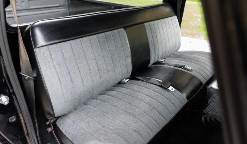 
								1977 Ford F-150 Custom 4X4 full									