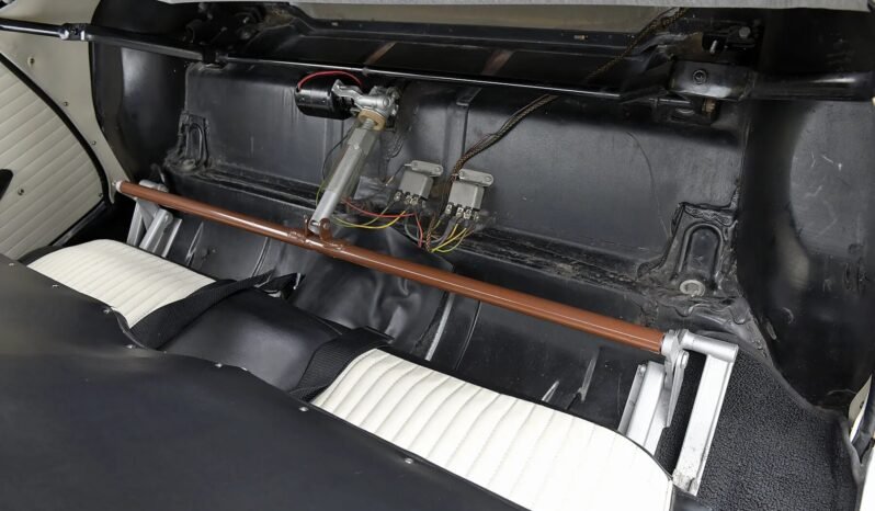 
								1955 Ford Thunderbird full									
