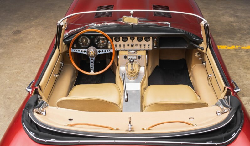 
								1963 Jaguar XKE Roadster Series I full									