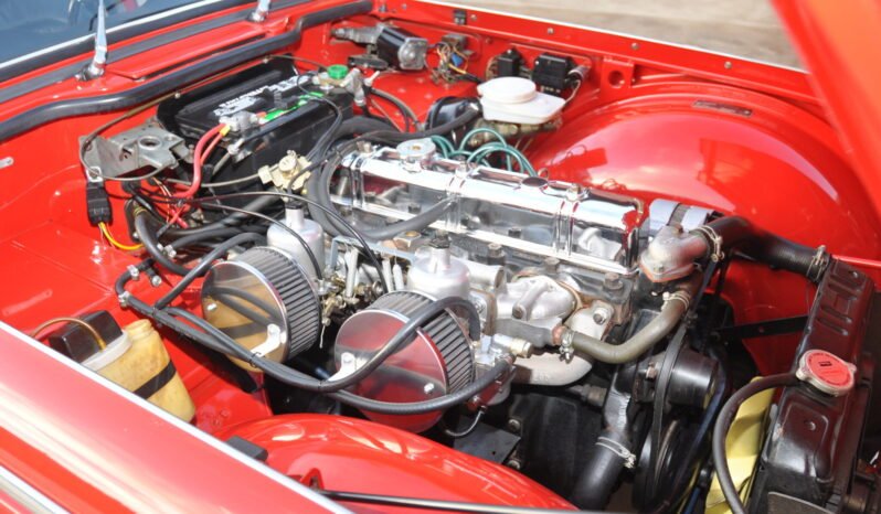 
								1968 Triumph TR250 2.5L Red full									