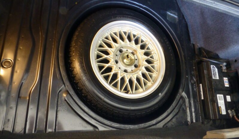 
								1988 BMW M3 5-Speed full									