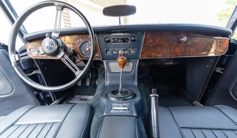 
								1965 Austin-Healey 3000 BJ8 Mk III full									