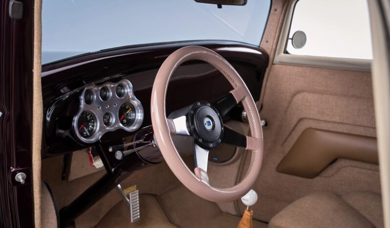 
								1932 Ford 3-Window Coupe full									