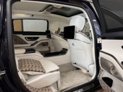 
										2023 Mercedes-Maybach S680 4MATIC full									