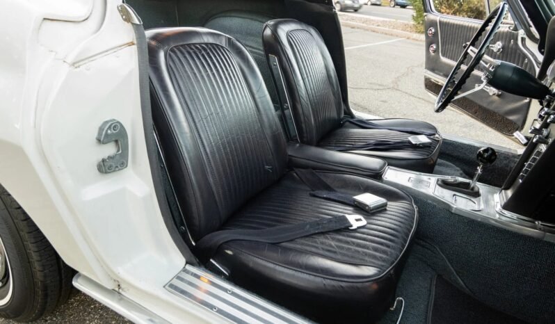 
								1963 Chevrolet Corvette Split-Window White full									