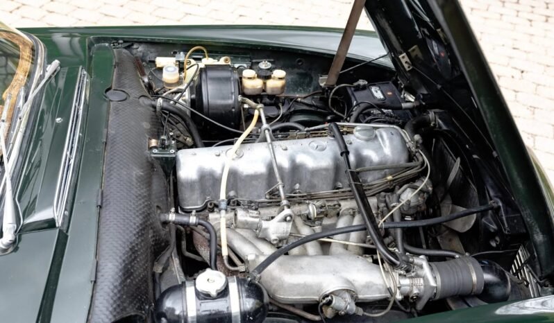 
								1969 Mercedes-Benz 280SL I6 full									