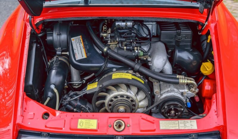 
								1990 Porsche 911 Carrera Guards Red full									