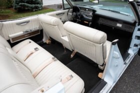 1967 Lincoln Continental V8