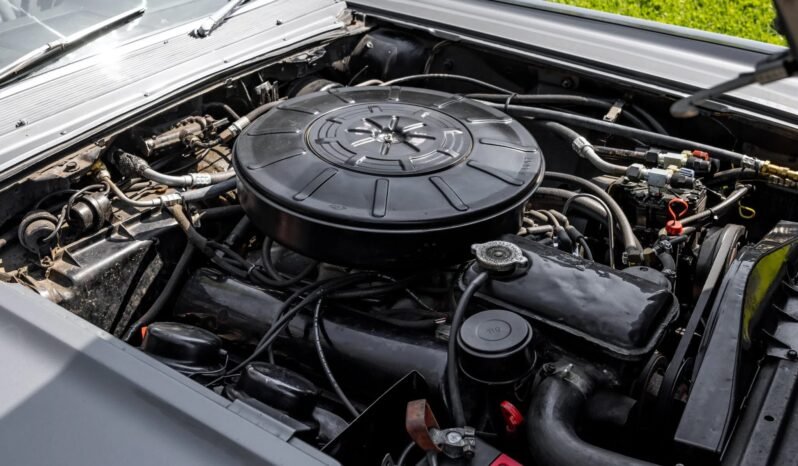 
								1963 Lincoln Continental Convertible V8 full									