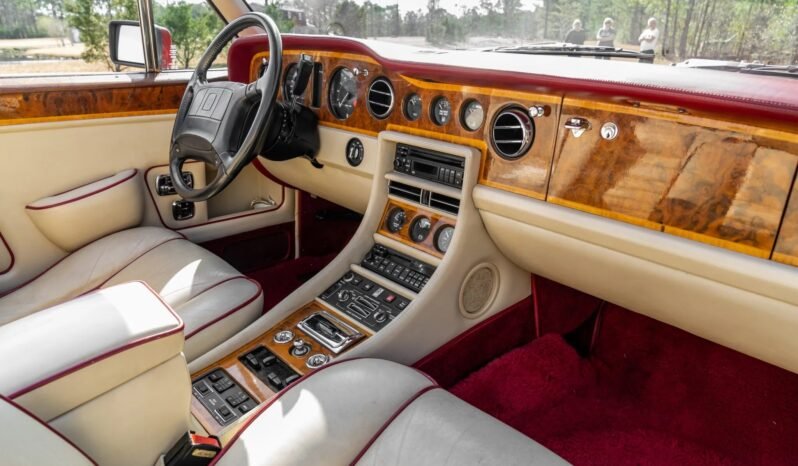 
								1991 Rolls-Royce Corniche full									