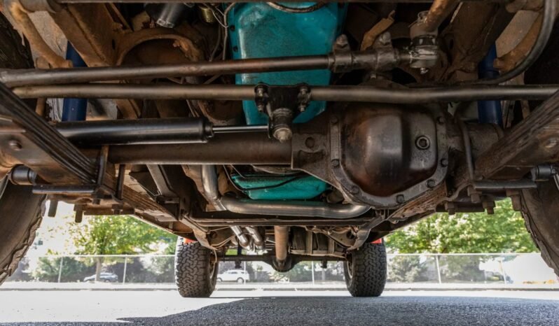 
								1982 Jeep J-10 Pickup Truck 4WD full									