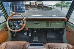 
										1976 Ford Bronco Coyote V8 full									