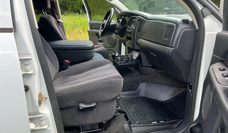 
								2004 Dodge Ram 2500 SLT full									