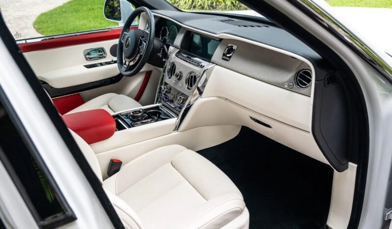 
								2023 Rolls-Royce Cullinan V12 full									